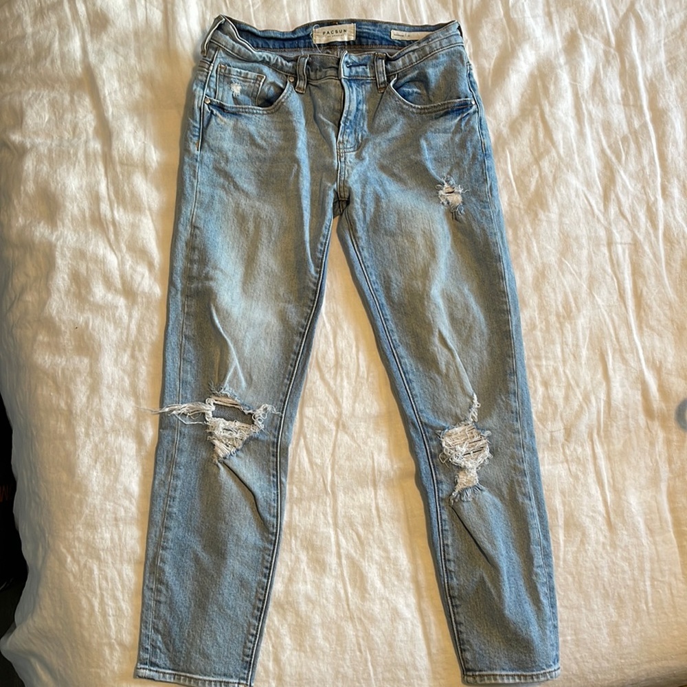 PacSun light wash Boyfriend Jeans. Ankle length